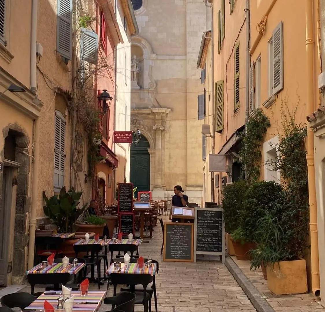 Ferienwohnung A 2 Minutes Du Port Saint-Tropez